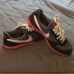 Nike Jogger Sneakers
